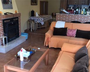 Living room of Country house for sale in Narros de Saldueña  with Heating, Private garden and Parquet flooring