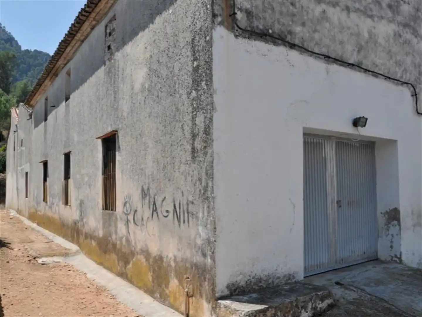 Casa adosada en venta en Barri Pla de Corrals, 200, Simat de la Valldigna Vista exterior de Casa adosada en venta en Simat de la Valldigna con Calefacción, Jardín privado y Terraza