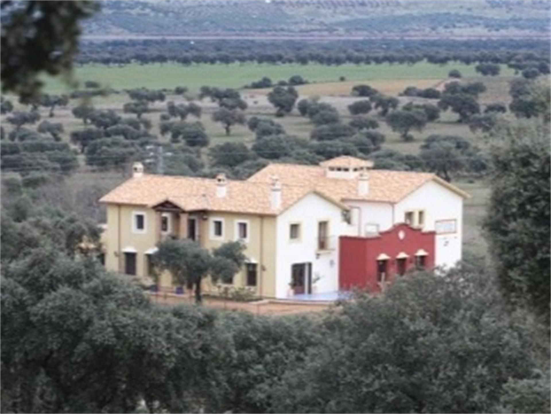 Exterior view of Country house to rent in Belmez  with Air Conditioner, Heating and Private garden