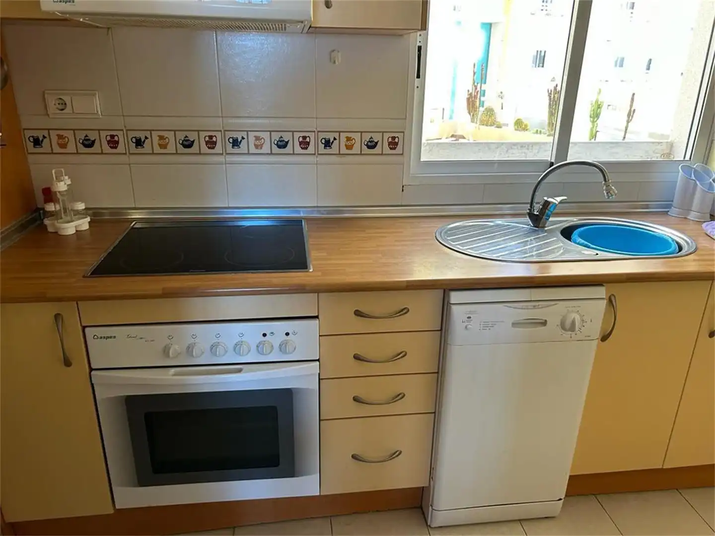 Kitchen of Flat for rent in Orihuela  with Terrace, Swimming Pool and Furnished