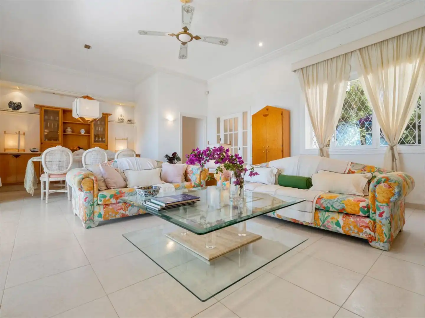 Piso en venta en Carrer del Baró de la Tournelle, 5, Pla de Maset - Cap de Salou Sala de estar de Piso en venta en Salou con Aire acondicionado, Calefacción y Jardín privado