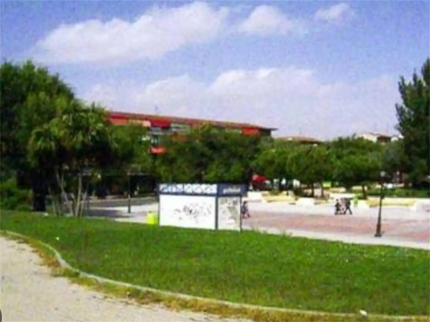 Garatge en venda a Plaza España, 5, Juan de la Cierva Vista exterior de Garatge en venda en Getafe