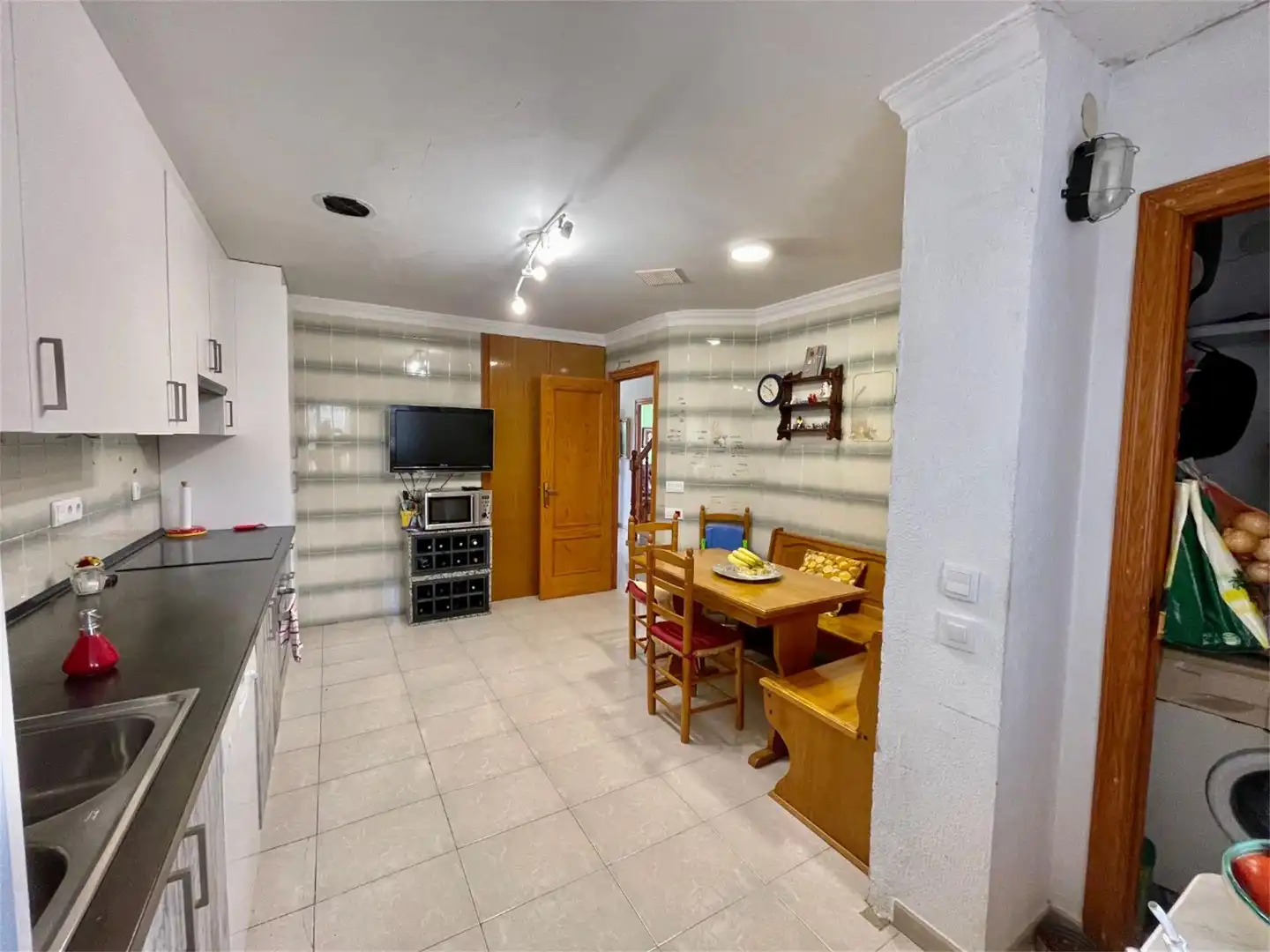 Cocina de Casa o chalet en venta en Rossell con Jardín privado, Terraza y Trastero