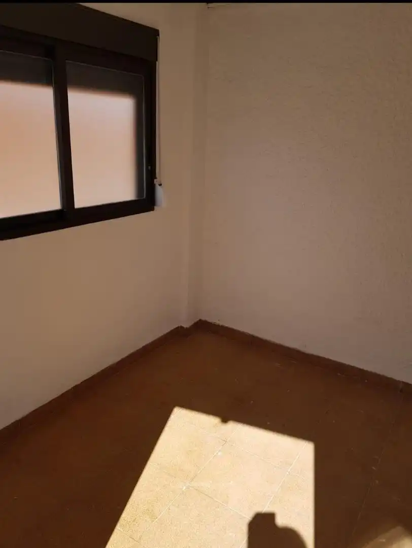 Casa adosada en venta en Carrer Girona, 3, Els Poblets Habitación de Casa adosada en venta en Els Poblets con Aire acondicionado, Calefacción y Terraza