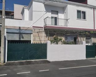Exterior view of Single-family semi-detached for sale in Ourense Capital   with Terrace and Balcony