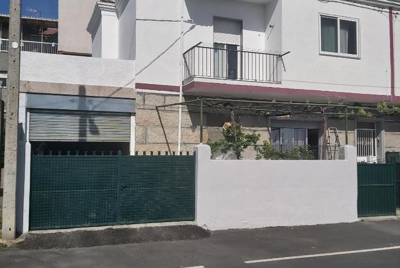 Casa adosada en venda a Rúa Do Areal I, 7a, Barrocanes, Ourense - imatge 1 Foto 1 de Casa adosada en venda a Rúa Do Areal I, 7a, Barrocanes, Ourense