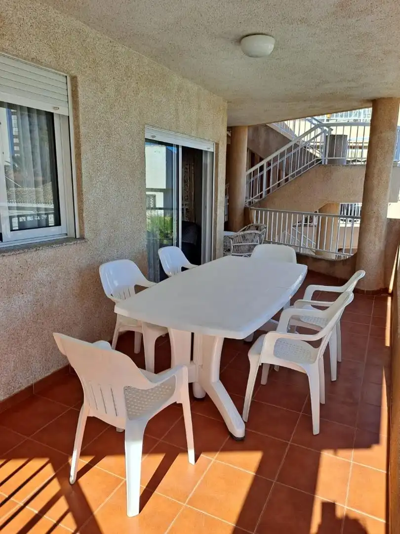 Wohnungen zur Miete in Gran Vía de la Manga, 12, La Manga del Mar Menor Terrasse von Wohnungen zur Miete in La Manga del Mar Menor mit Terrasse