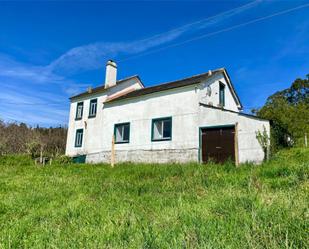 Vista exterior de Casa o xalet en venda en Ortigueira amb Terrassa