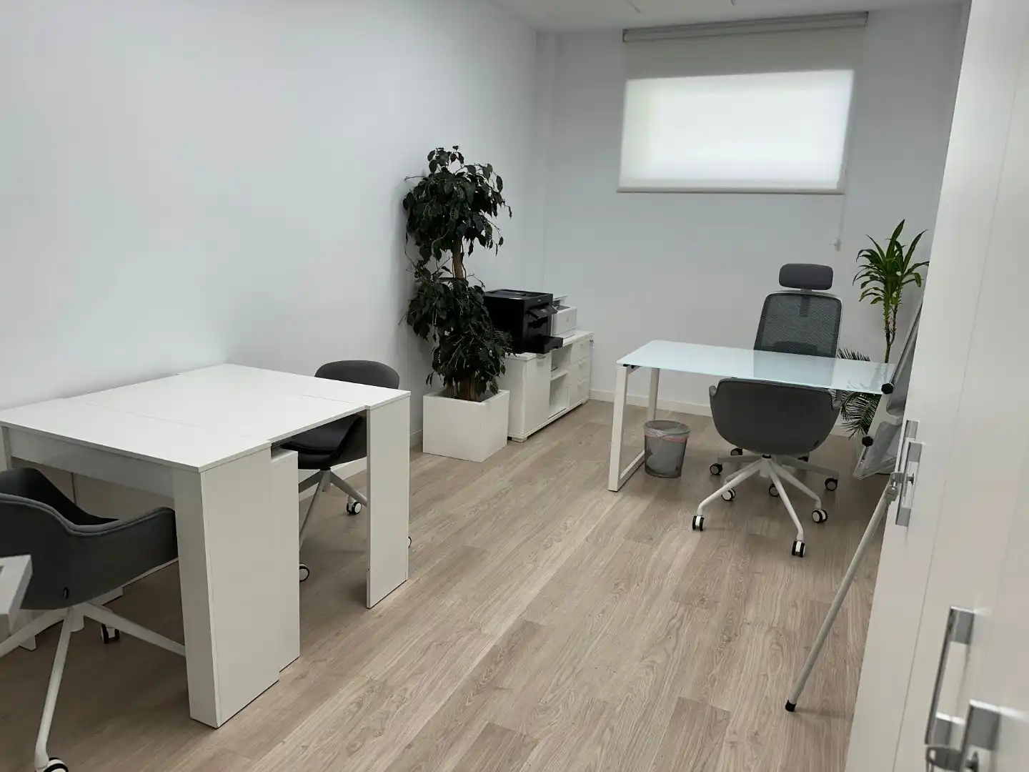 Office for rent in L'Alfàs del Pi  with Air Conditioner, Heating and Furnished
