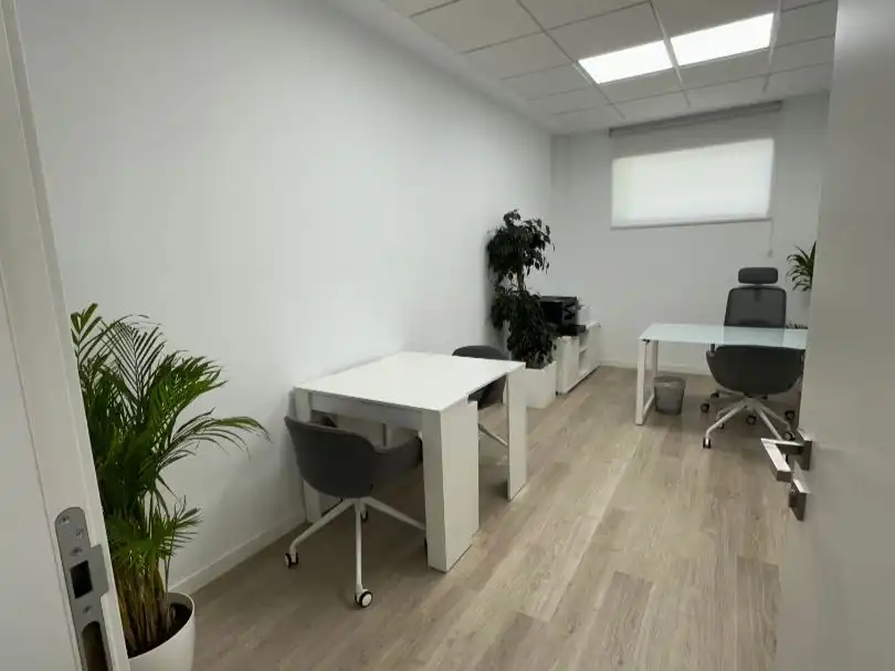 Office for rent in L'Alfàs del Pi  with Air Conditioner, Heating and Furnished