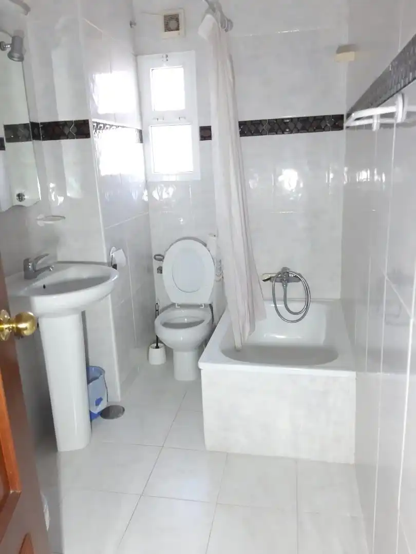 Wohnung zum Verkauf in Calle Polito, 23, Tolox Badezimmer von Wohnung zum Verkauf in Tolox mit Terrasse und Balkon