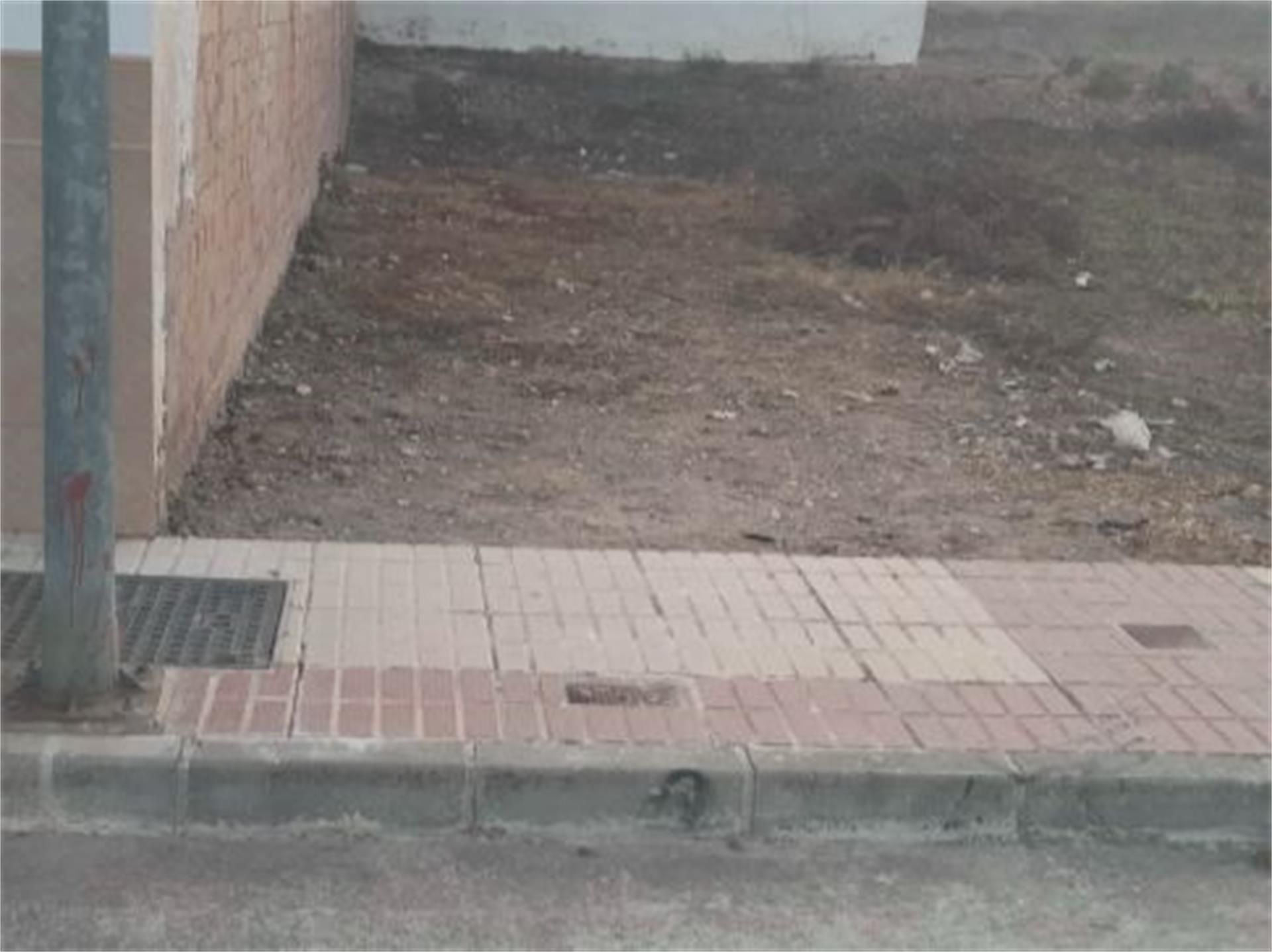Urbanitzable en venda en Alameda
