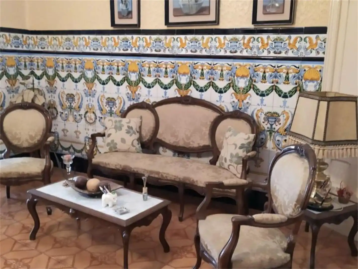 Sala de estar de Casa adosada en venta en Argamasilla de Alba