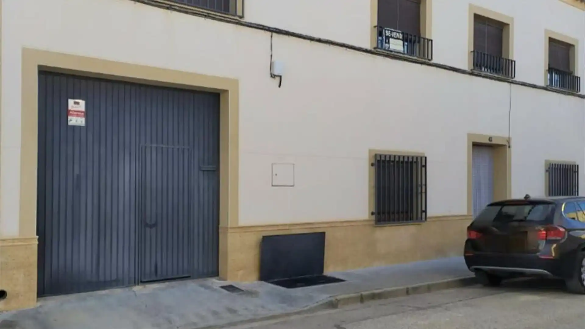 Vista exterior de Casa adosada en venta en Argamasilla de Alba