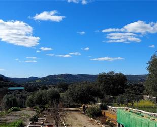 Jardí de Casa o xalet en venda en El Castillo de las Guardas amb Aire condicionat i Terrassa