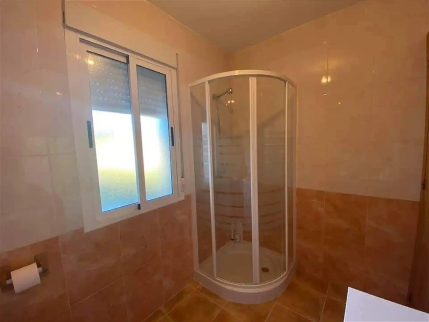 Bathroom of Houses for sale in Caminomorisco  with Terrace and Balcony