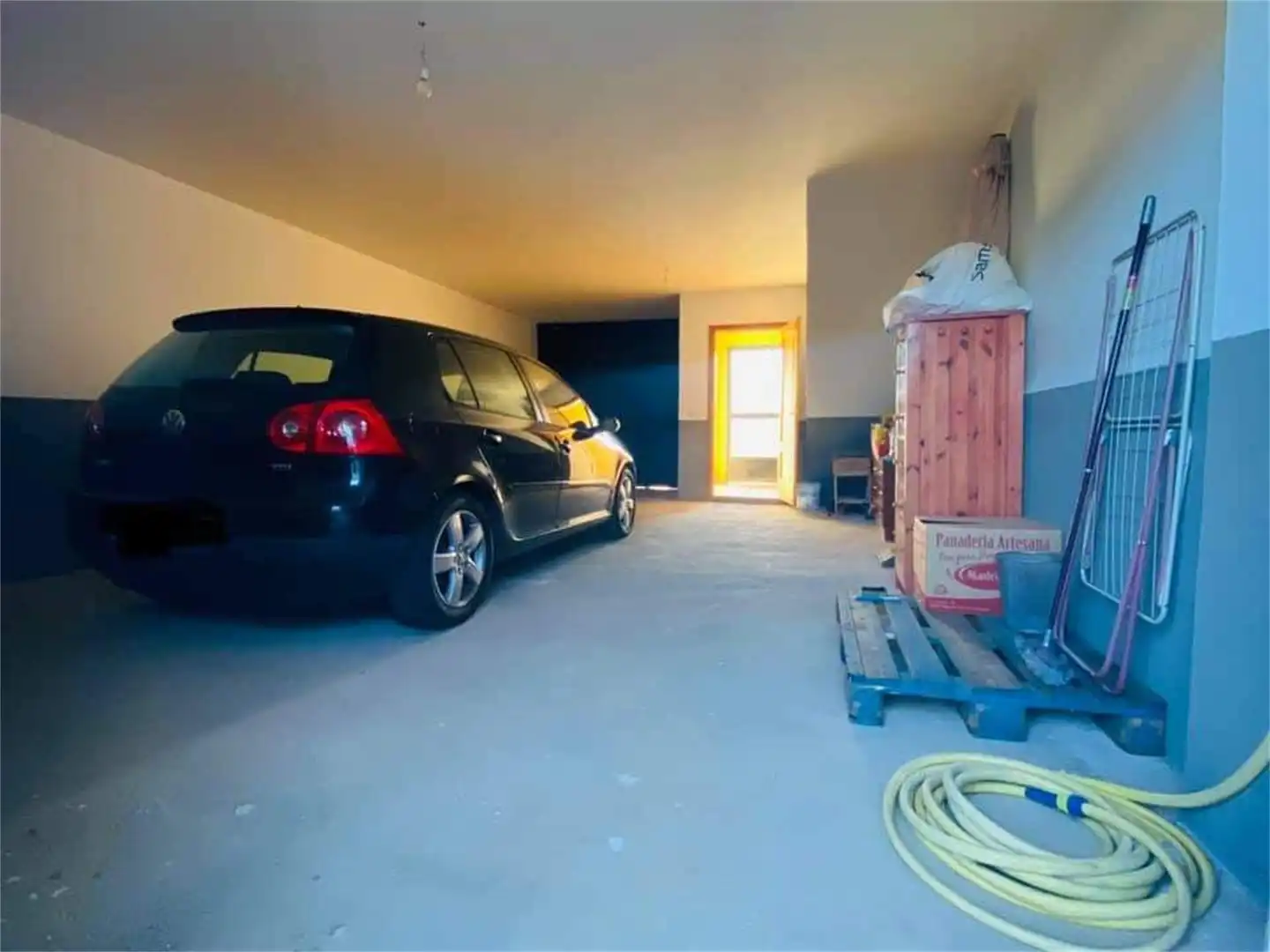Parking of Houses for sale in Caminomorisco  with Terrace and Balcony