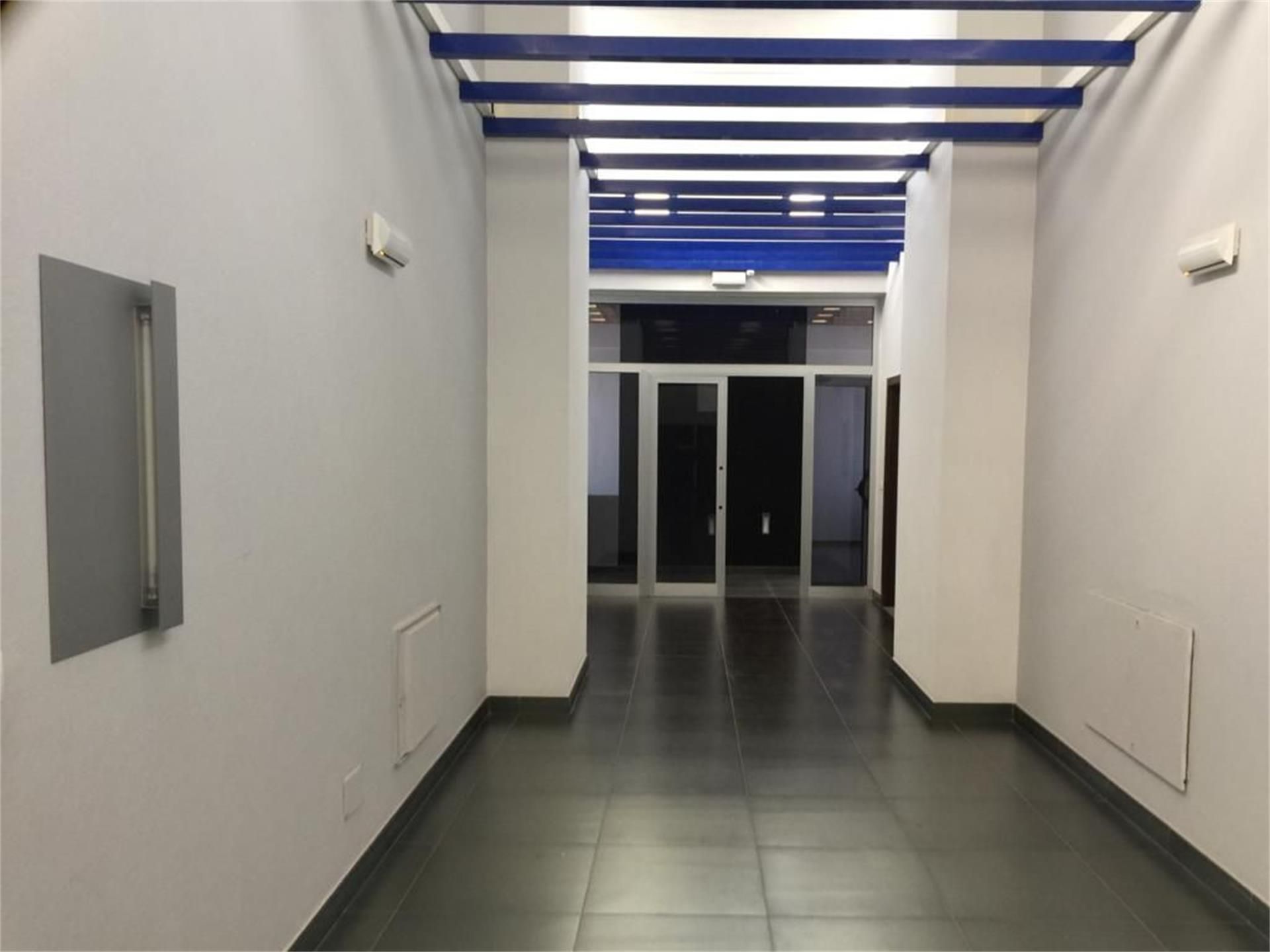 Oficina de lloguer en Yaiza