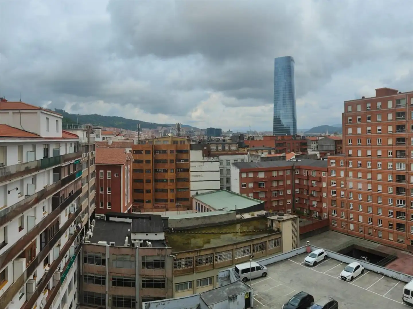 Vista exterior de Oficina en venta en Bilbao 