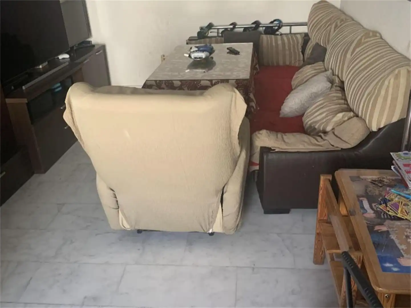 Dúplex en venta en Carretera de la Estación, 21, Almodóvar del Río Sala de estar de Dúplex en venta en Almodóvar del Río con Aire acondicionado, Calefacción y Terraza