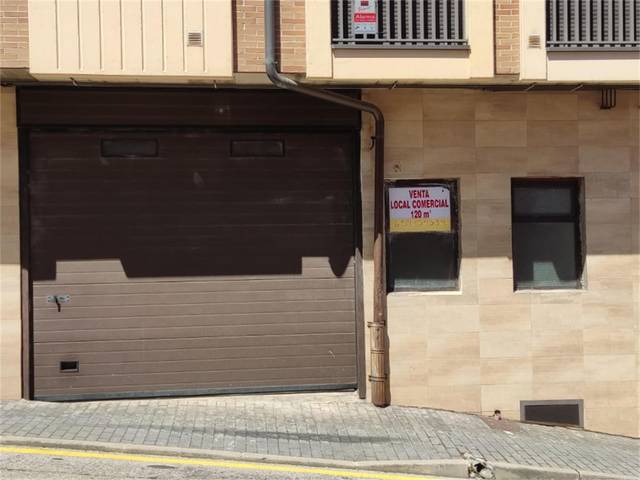 Local comercial en Venta en Calle Cuesta del Mayo, 6 en San Leonardo de Yagüe