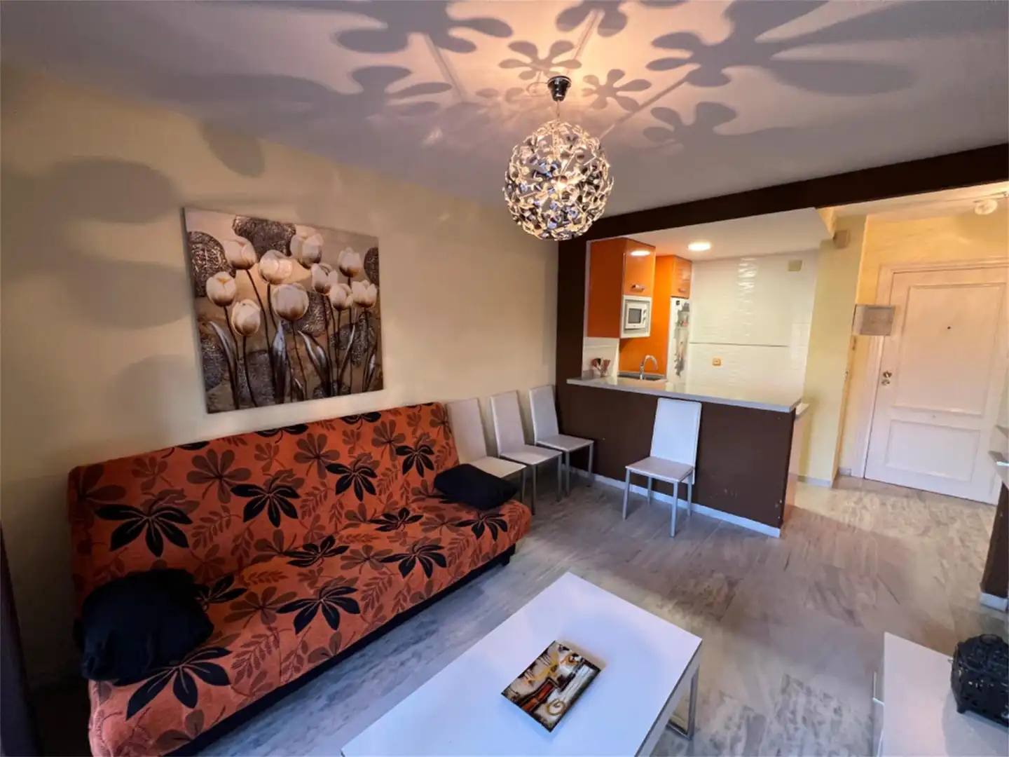 Apartamento de alquiler en Avenida Costa del Sol, 12, Laguna Beach Sala de estar de Apartamento de alquiler en Torrox con Aire acondicionado, Terraza y Piscina