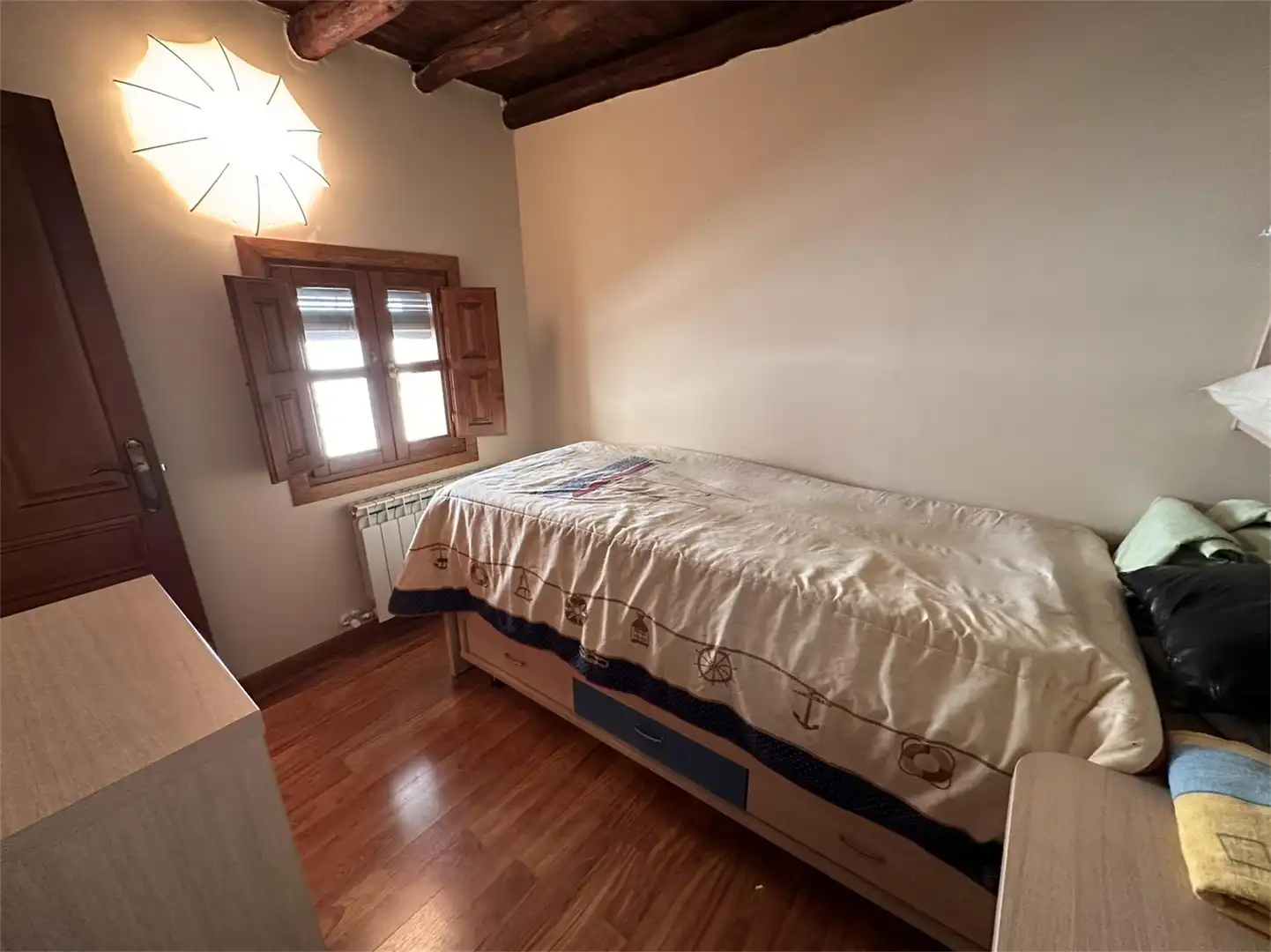 Schlafzimmer von Country house zum Verkauf in Uncastillo mit Heizung, Parkett und Terrasse