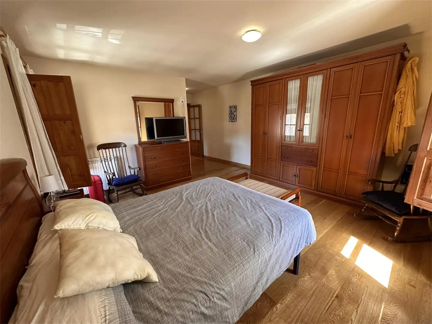 Schlafzimmer von Country house zum Verkauf in Uncastillo mit Heizung, Parkett und Terrasse