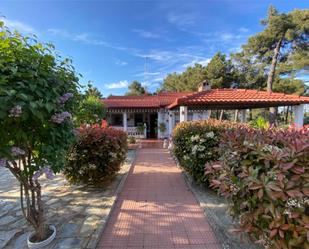 Casa o xalet en venda en Cadalso de los Vidrios amb Aire condicionat i Piscina