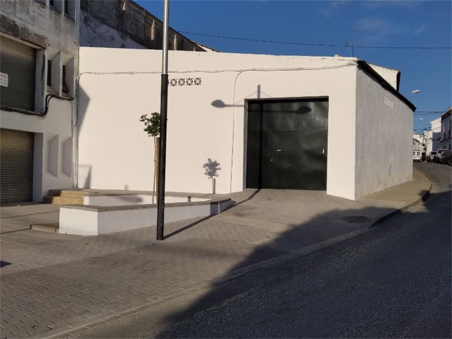 Vista exterior de Nau industrial de lloguer en Aznalcázar