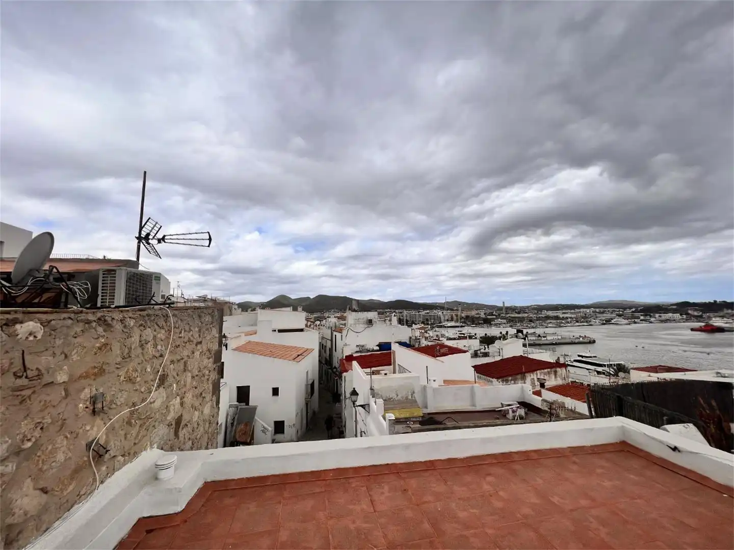 Außenansicht von Wohnung zum Verkauf in Eivissa mit Terrasse, Abstellraum und Möbliert