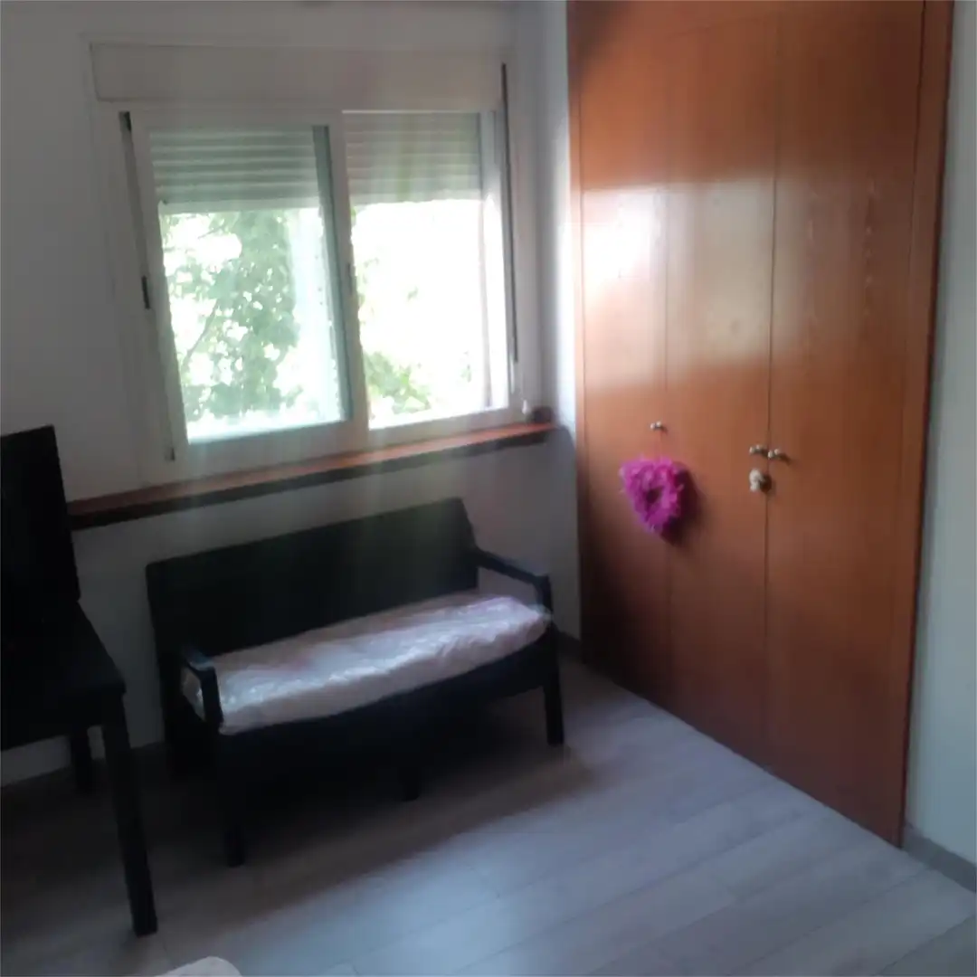 Habitació a Orcasur - 12 de Octubre Dormitori de Apartament per a compartir en Madrid amb Calefacció, Jardí privat i Parquet