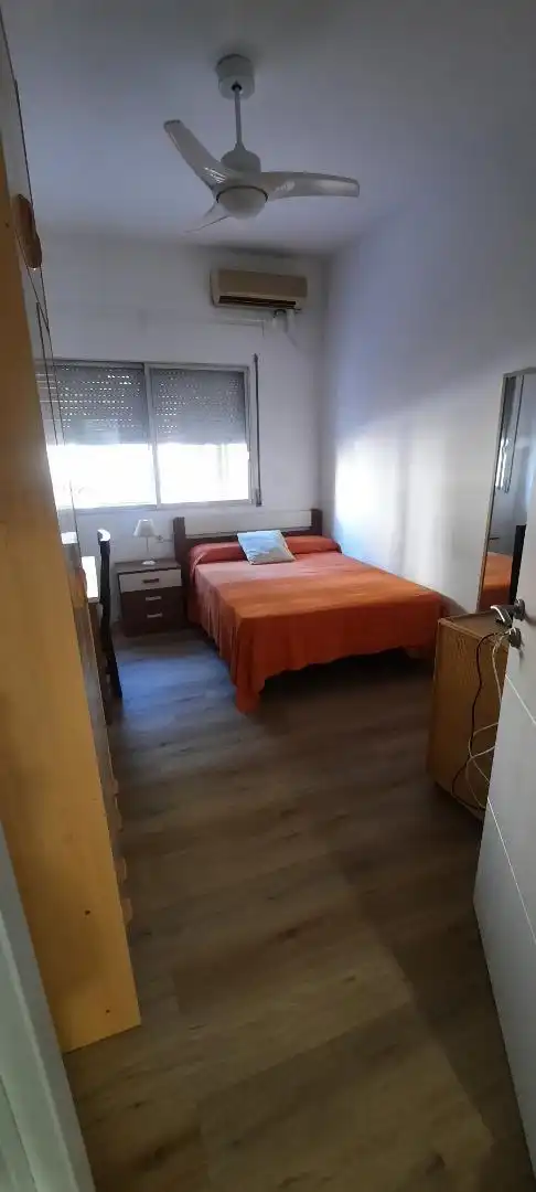 Bedroom of Flat for share in Murcia  with Air Conditioner, Parquet flooring and Furnished