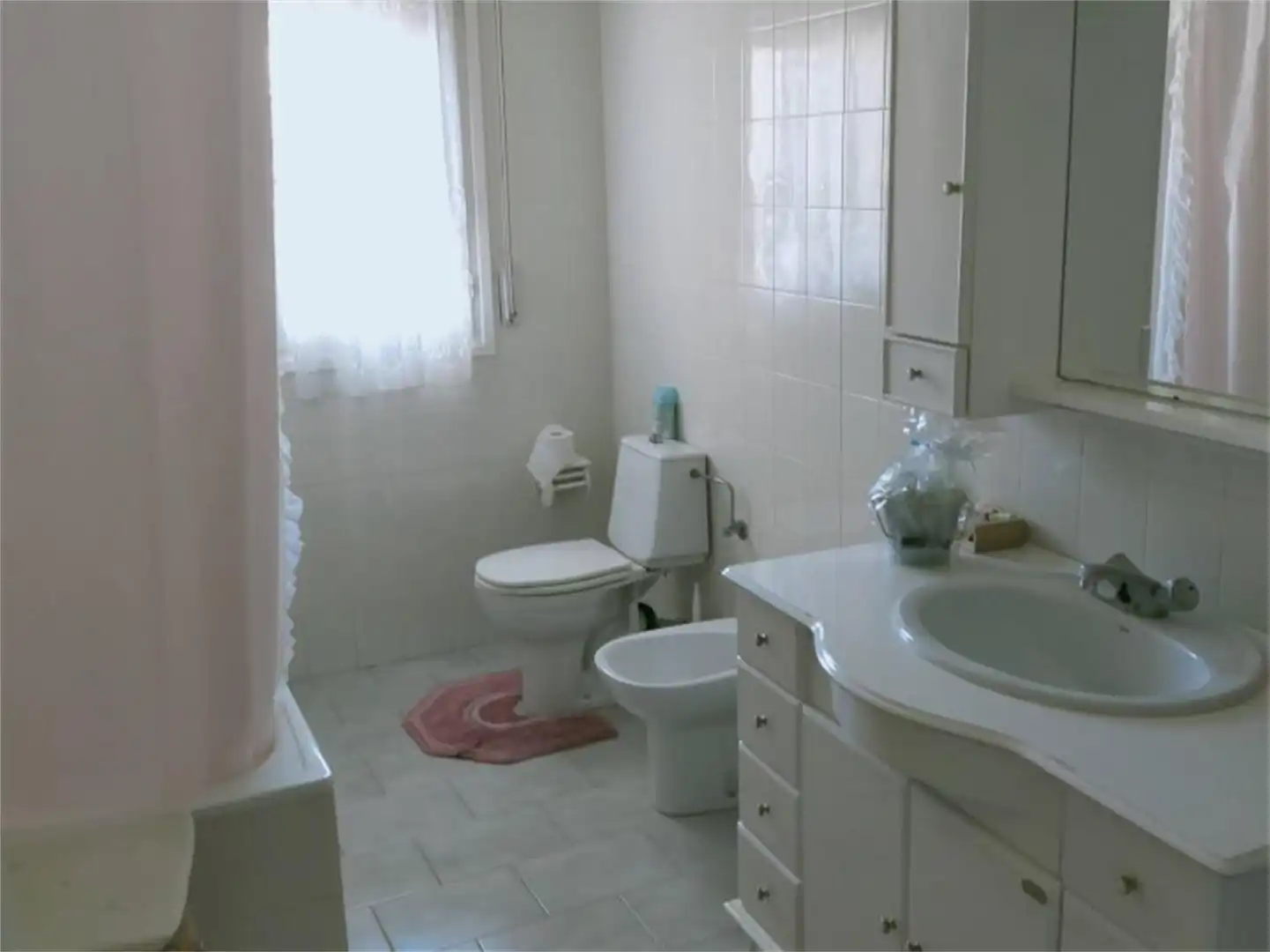 Bathroom of Flat for sale in Espinosa de los Monteros
