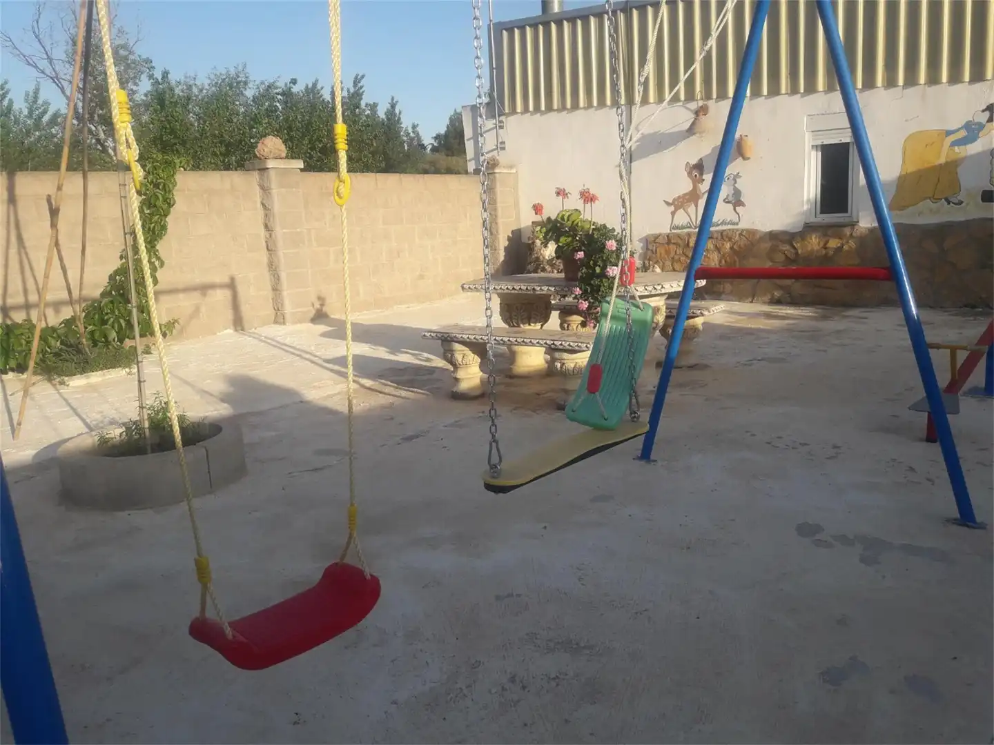 Casa o xalet en venda a E-902, 604, Jabalquinto Terrassa de Casa o xalet en venda en Jabalquinto amb Aire condicionat, Calefacció i Jardí privat