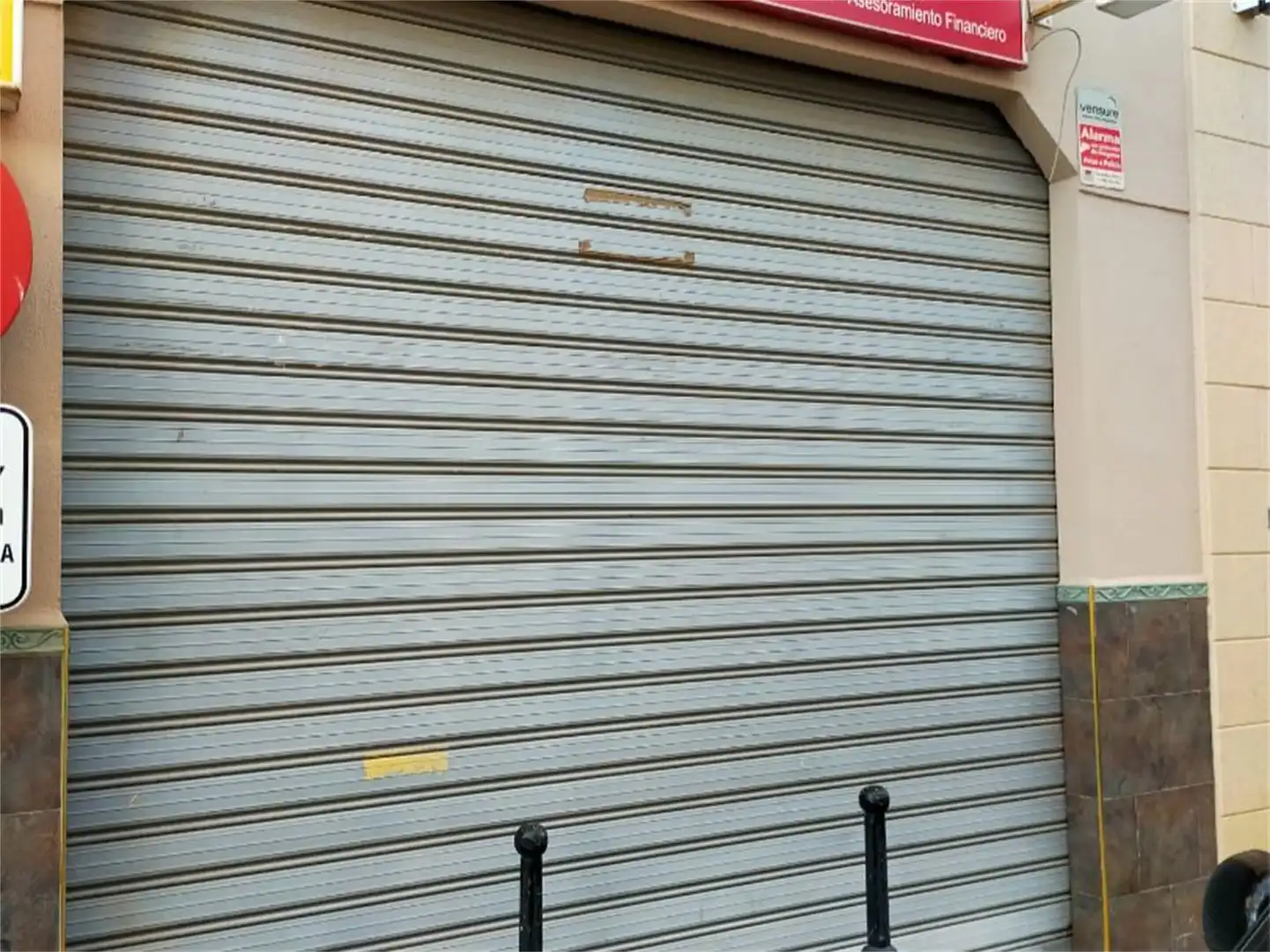 Local en venda a Calle Acera de la Virgen, 24, Residencial Triana - Barrio Alto Vista exterior de Local en venda en Las Gabias amb Aire condicionat, Calefacció i Moblat