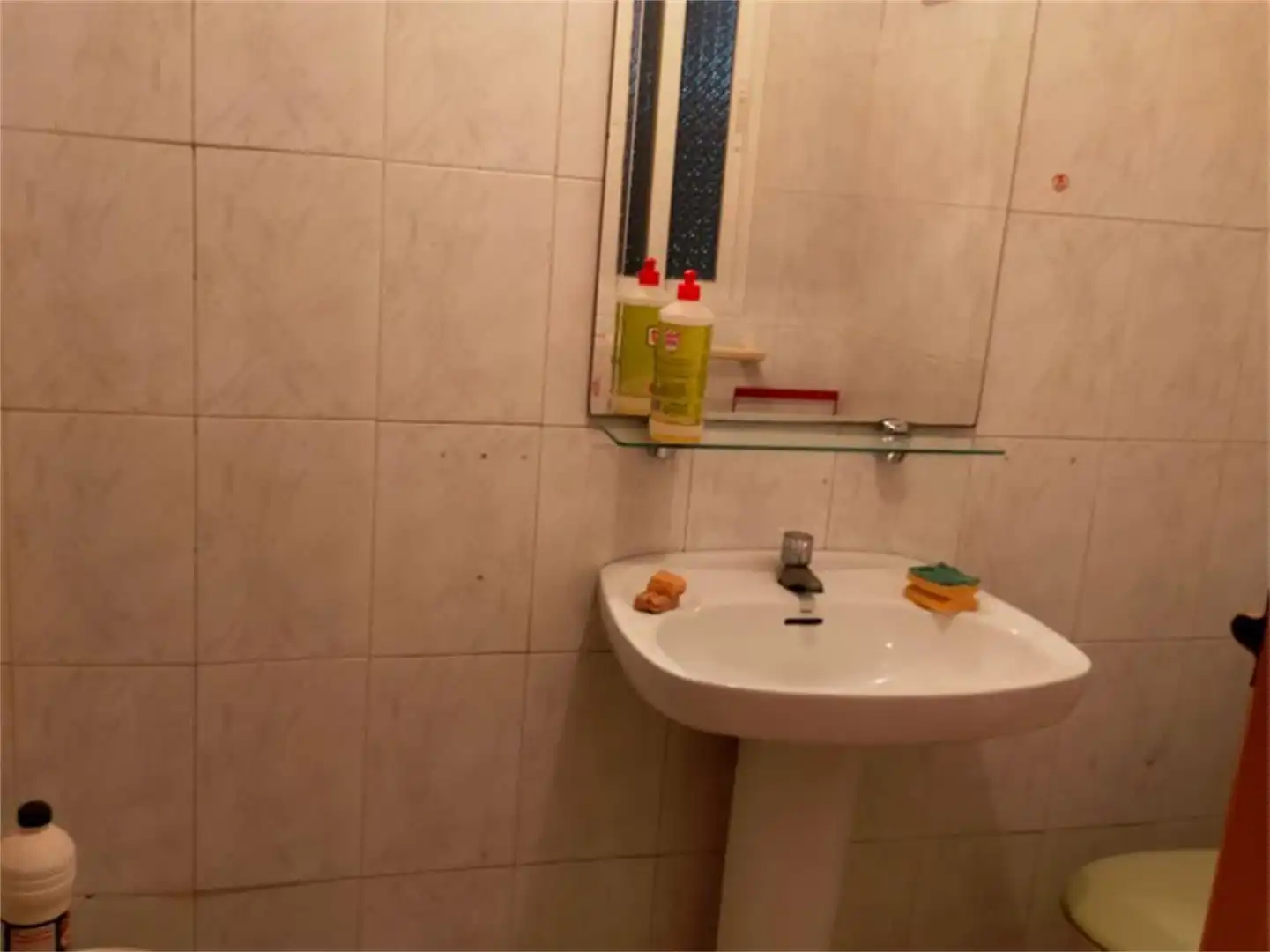 Local en venda a Calle Acera de la Virgen, 24, Residencial Triana - Barrio Alto Bany de Local en venda en Las Gabias amb Aire condicionat, Calefacció i Moblat
