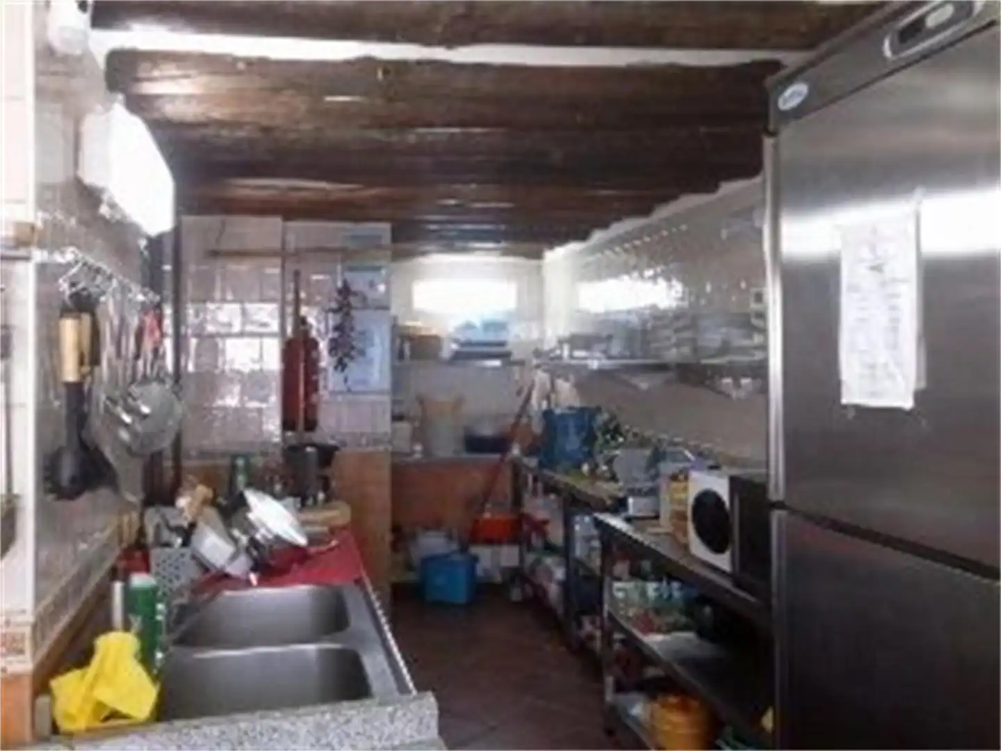 Cuina de Local en venda en Nevada amb Aire condicionat, Calefacció i Moblat