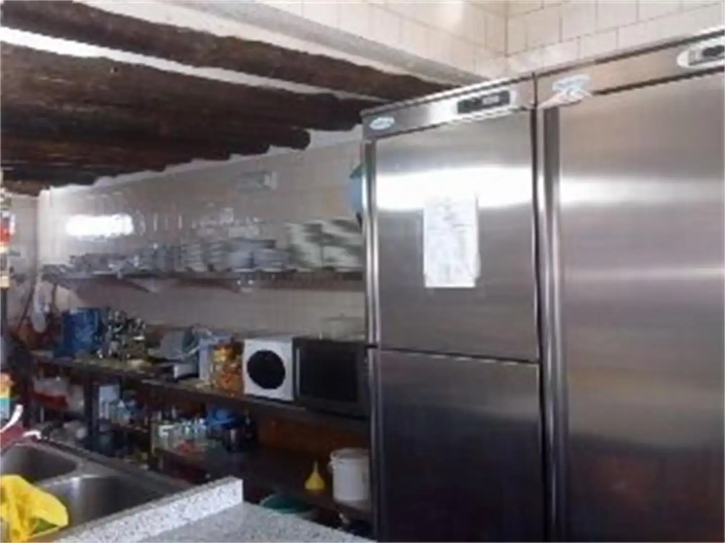 Cuina de Local en venda en Nevada amb Aire condicionat, Calefacció i Moblat