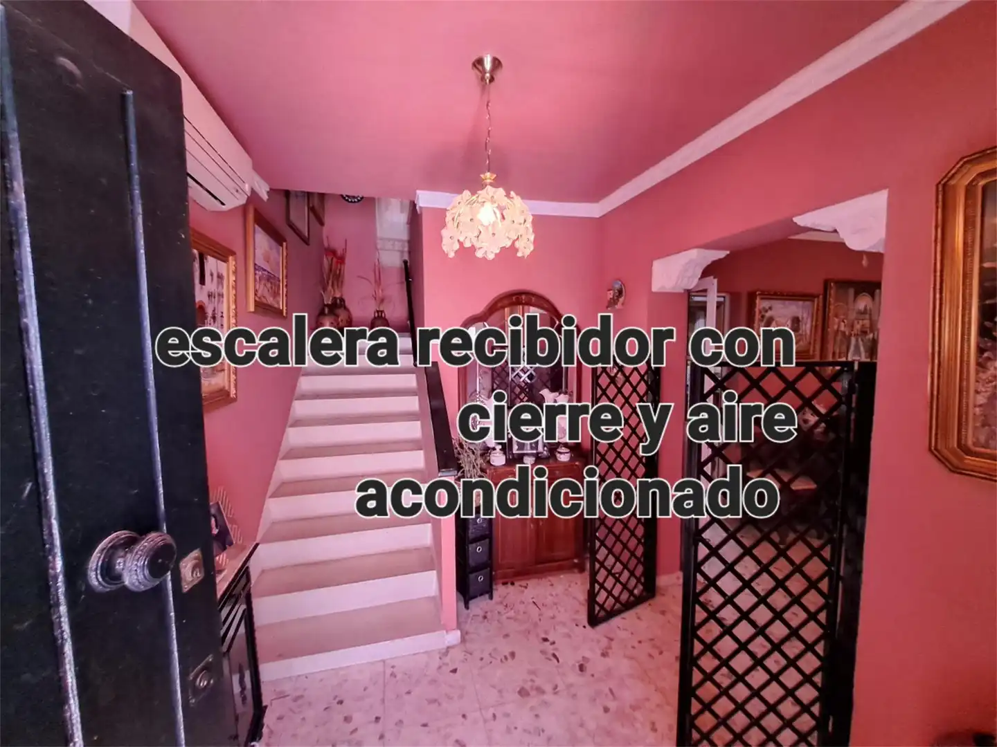 Habitación de Casa adosada en venta en Las Cabezas de San Juan con Aire acondicionado, Calefacción y Jardín privado