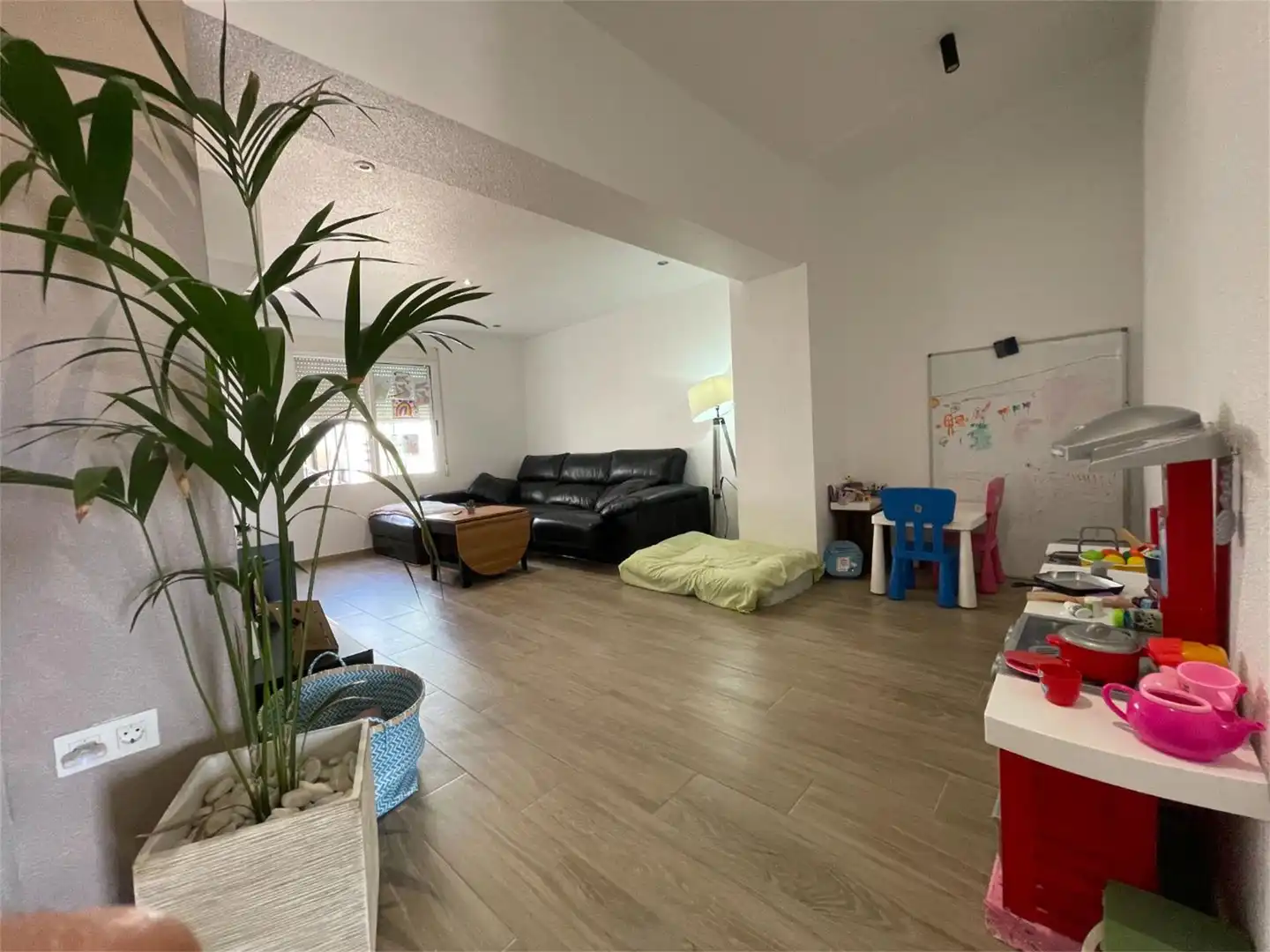 Sala d'estar de Casa o xalet en venda en Pilar de la Horadada amb Aire condicionat, Terrassa i Piscina