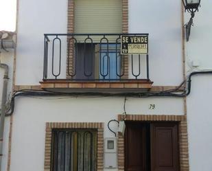 Vista exterior de Casa adosada en venda en Villaviciosa de Córdoba amb Terrassa i Balcó