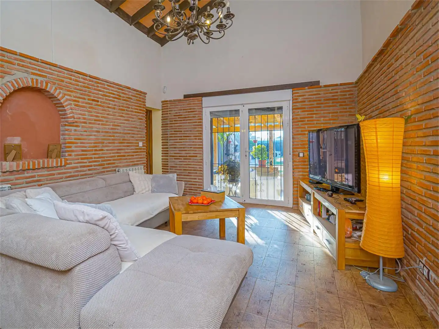 Sala d'estar de Finca rústica en venda en Formentera del Segura amb Aire condicionat, Terrassa i Piscina