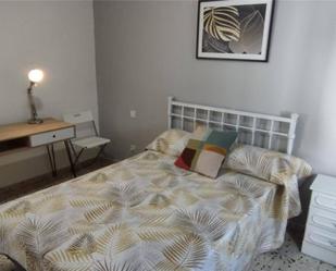 Flat to share in Calle Juan Bravo, 11, Centro