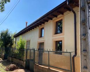 Exterior view of House or chalet for sale in Cervera de Pisuerga  with Heating and Private garden