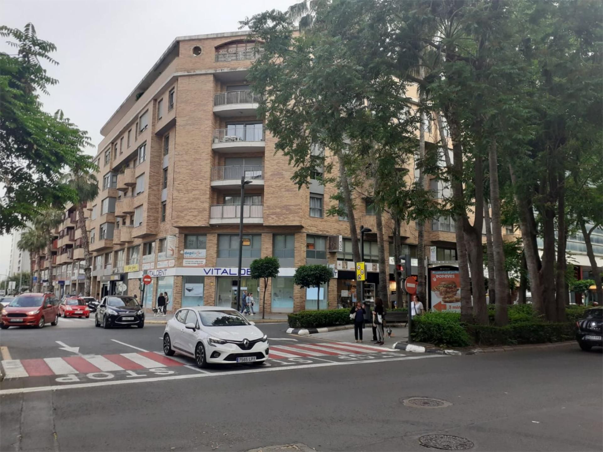 Exterior view of Garage to rent in Torrent