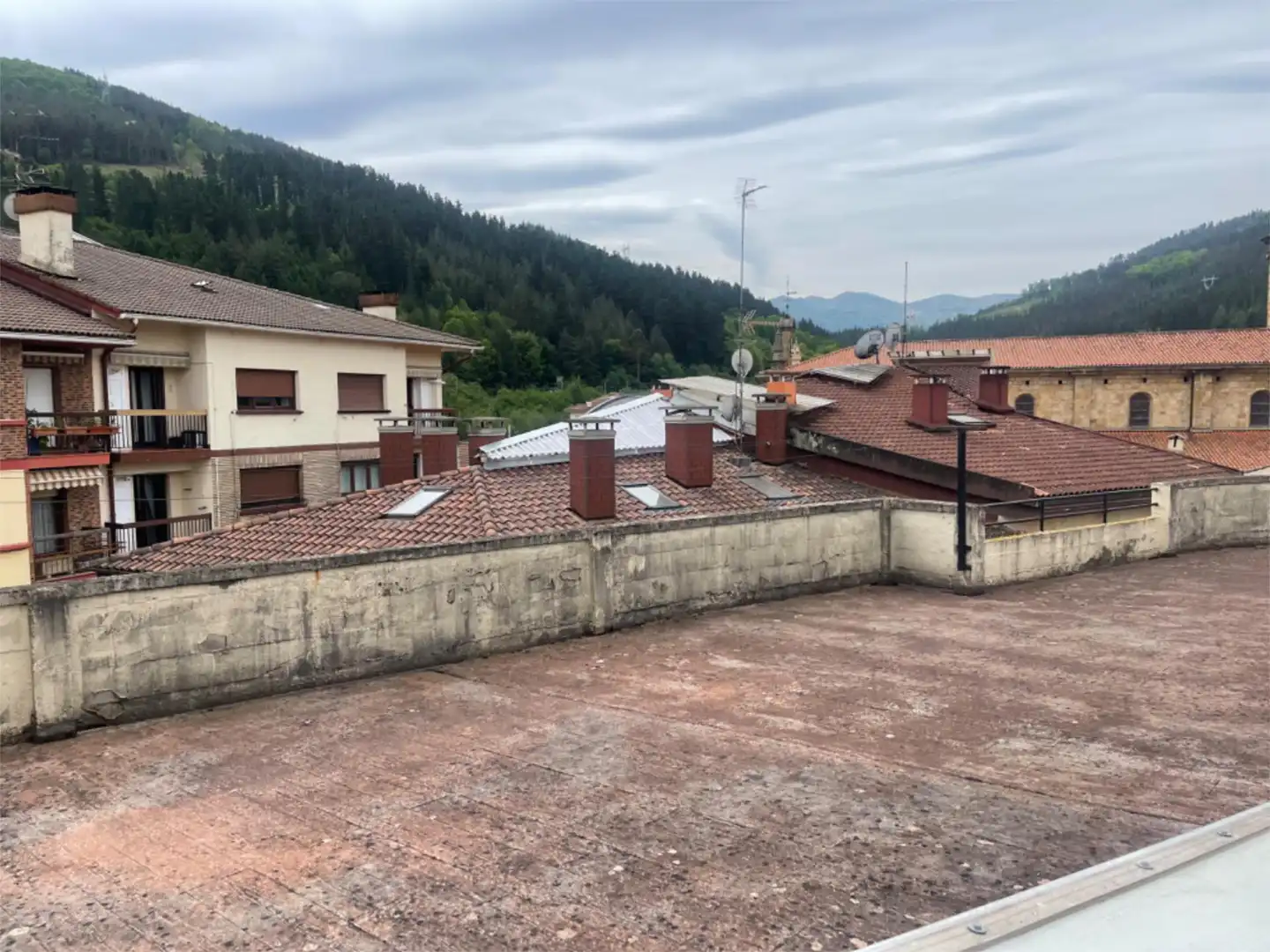 Außenansicht von Wohnung zur untervermieten in Legazpi mit Parkett, Möbliert und Waschmaschine