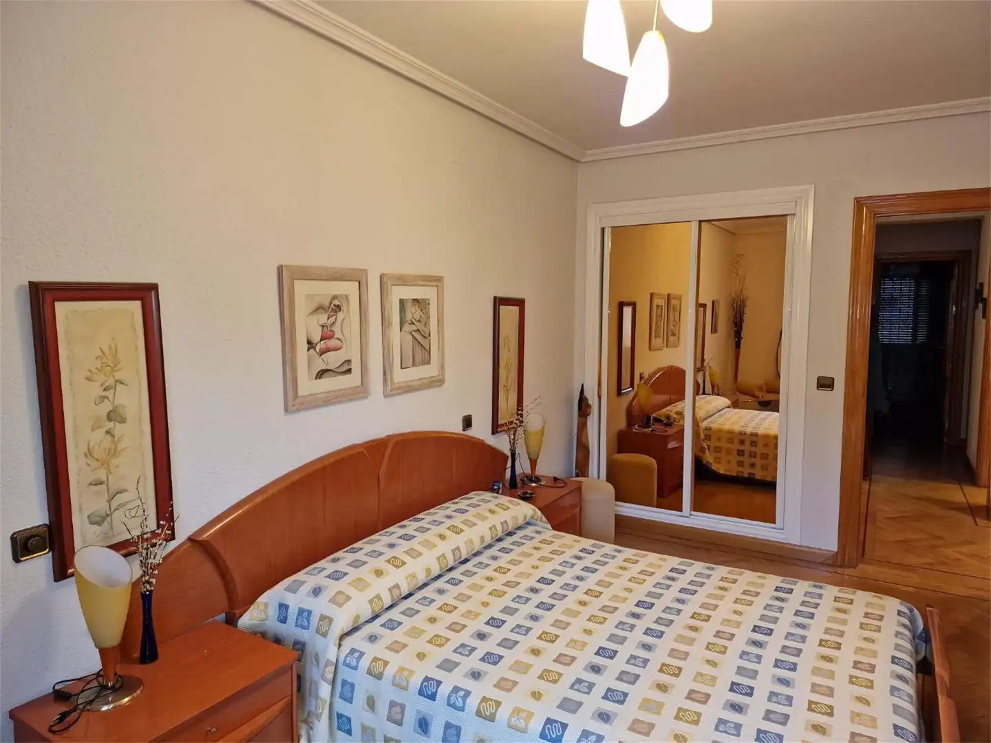Habitación de Piso en venta en Huete con Calefacción, Parquet y Terraza