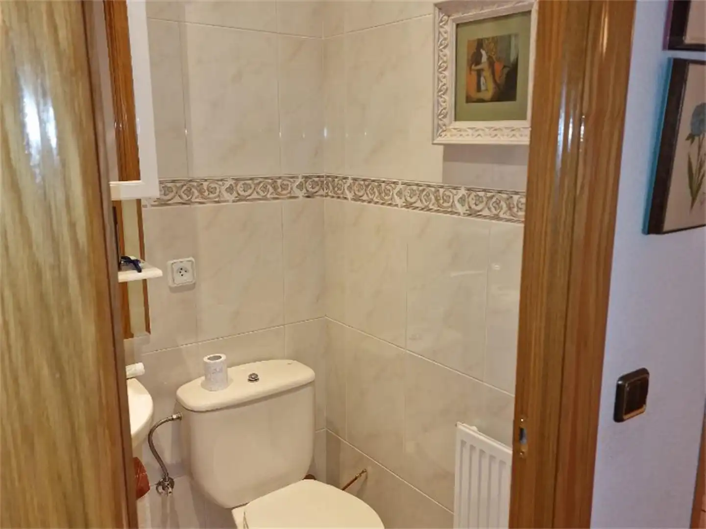 Baño de Piso en venta en Huete con Calefacción, Parquet y Terraza