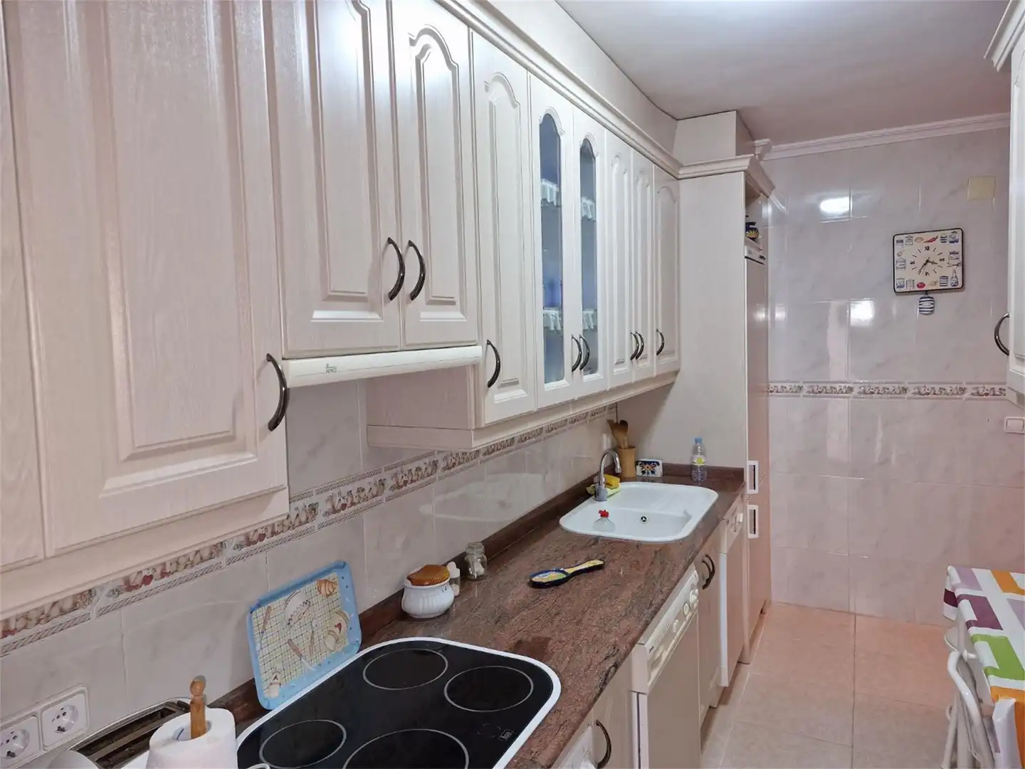Cocina de Piso en venta en Huete con Calefacción, Parquet y Terraza